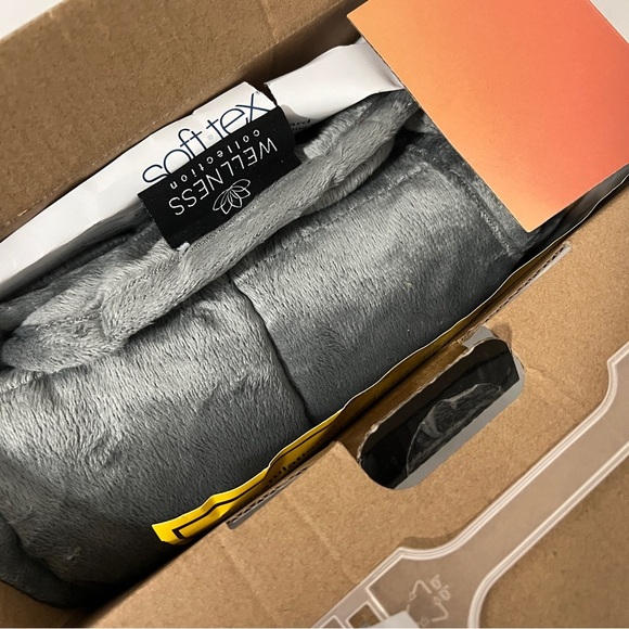 SensorPEDIC Performance Weighted Shoulder Wrap 4lb Stress Relief Anti Microbial - Picture 8 of 8